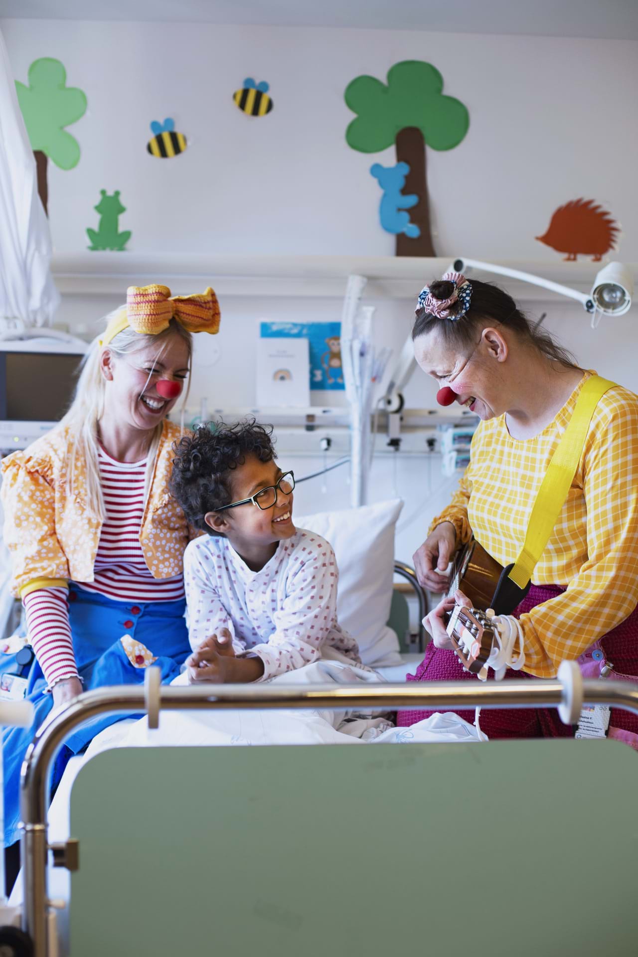 Sykehusklovnene Loke Mungai Foyn SYK 03042